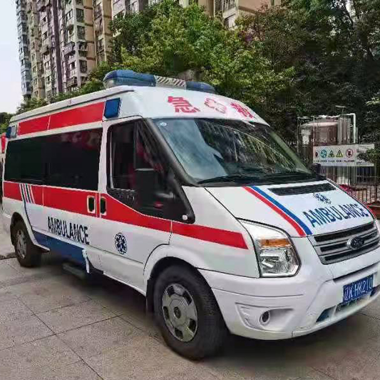 科尔沁左翼中长途救护车护送病人返乡